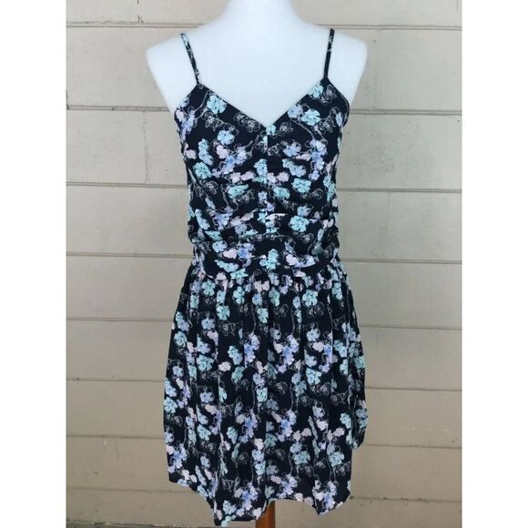 Eclair Summer Floral Dress Fit and Flare Size Large Navy Blue Smocked-Back NEW - Picture 1 of 8